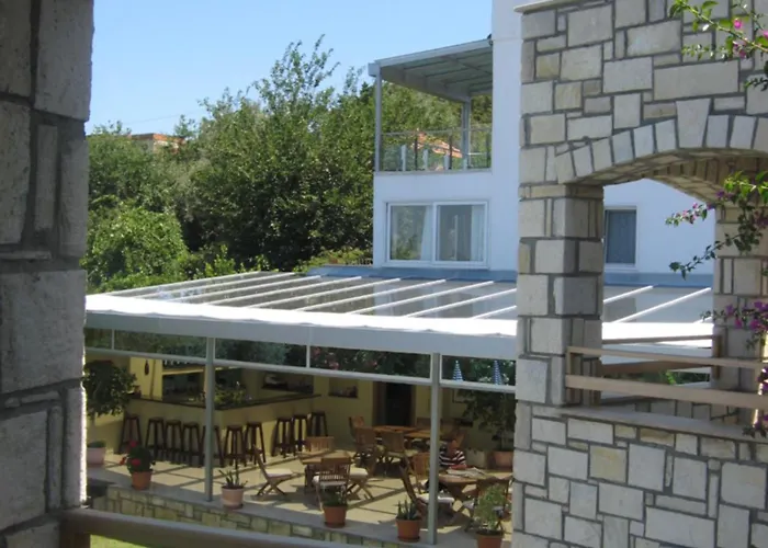 Sun Garden מלון דירות יאליקאבאק